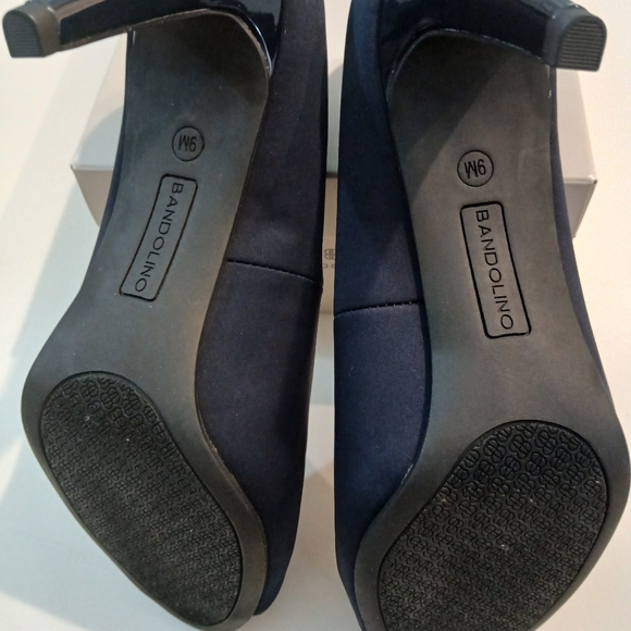 Navy Pumps by Bandolino - Picture 4 of 4